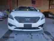 2015 Hyundai Sonata SE с VIN 5NPE24AFXFH148887, выставлен на аукционе Copart как лот 82730245 с пробегом 173 817 миль миль и Чистый • Clean title. История ставок и продаж доступна на DreamBid. Изображение 5.