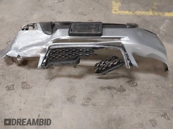 2016 Subaru Forester 2.5i with VIN JF2SJABC6GH481968, listed as a IAAI auction lot 43046992 with 208,793 mi miles and . Bid and sale history available at DreamBid. Image 12.