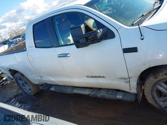 2007 Toyota Tundra Limited with VIN 5TBBV58127S482281, listed as a IAAI auction lot 41458719 with 196,993 mi miles and . Bid and sale history available at DreamBid. Image 13.