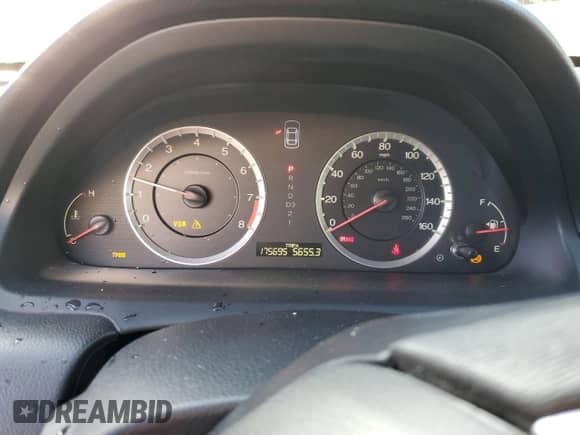 2010 Honda Accord EX-L z VIN 1HGCP2F82AA004212, wystawiony jako Copart lot #81579775 z przebiegiem 175 695 mil mil oraz Szkoda całkowita • Salvage title. Historia ofert i sprzedaży dostępna na DreamBid. Obrazek 9.