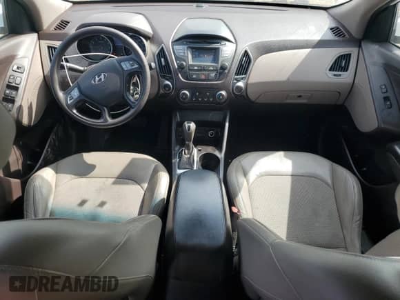 2015 Hyundai Tucson GLS z VIN KM8JTCAF9FU982060, wystawiony jako Copart lot #81547695 z przebiegiem 125 880 mil mil oraz Szkoda całkowita • Salvage title. Historia ofert i sprzedaży dostępna na DreamBid. Obrazek 8.