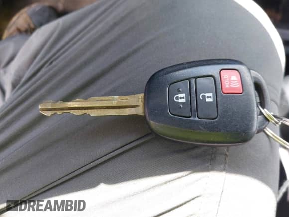 2021 Toyota Tacoma SR с VIN 3TYAX5GN7MT033552, выставлен на аукционе IAAI как лот 43068415 с пробегом 83 512 миль миль и . История ставок и продаж доступна на DreamBid. Изображение 11.