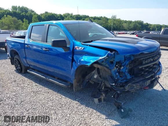 2022 Chevrolet Silverado 1500 Custom Trail Boss с VIN 3GCPDCEK0NG539266, выставлен на аукционе IAAI как лот 42906317 с пробегом 44 058 миль миль и . История ставок и продаж доступна на DreamBid. Изображение 1.
