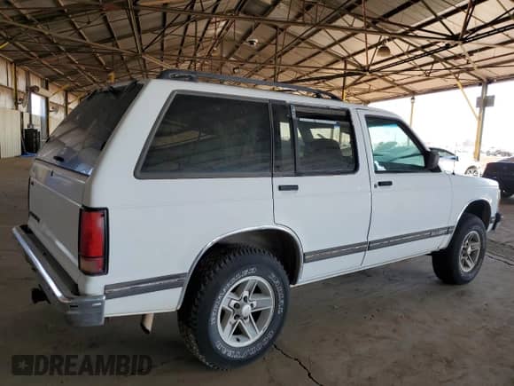 1994 Chevrolet Blazer с VIN 1GNCS13W3R0157183, выставлен на аукционе Copart как лот 52246055 с пробегом 91 826 миль миль и Чистый • Clean title. История ставок и продаж доступна на DreamBid. Изображение 3.