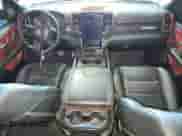 2020 Ram 1500 Rebel z VIN 1C6SRFLT4LN314434, wystawiony jako Copart lot #71672725 z przebiegiem 74 848 mil mil oraz Czysty tytuł • Clean title. Historia ofert i sprzedaży dostępna na DreamBid. Obrazek 8.