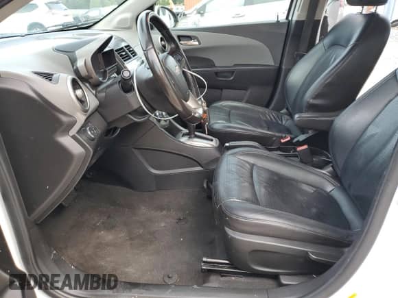 2016 Chevrolet Sonic LTZ with VIN 1G1JE6SB8G4144995, listed as a Copart auction lot 85915985 with 81,286 mi miles and Salvage title. Bid and sale history available at DreamBid. Image 7.