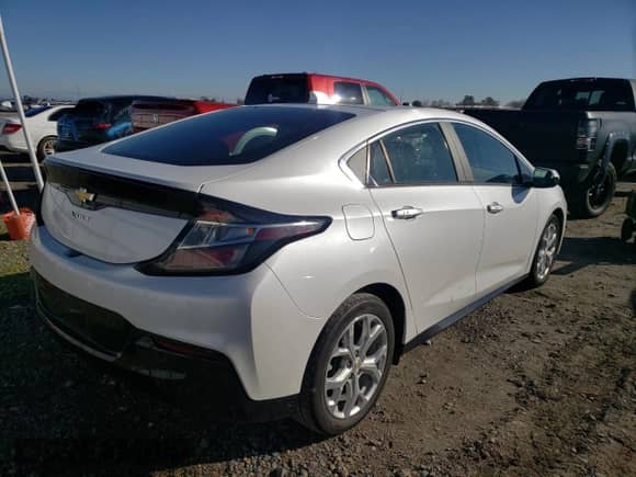 2017 Chevrolet Volt Premier с VIN 1G1RB6S51HU160981, выставлен на аукционе Copart как лот 38159153 с пробегом 107 530 миль миль и . История ставок и продаж доступна на DreamBid. Изображение 3.