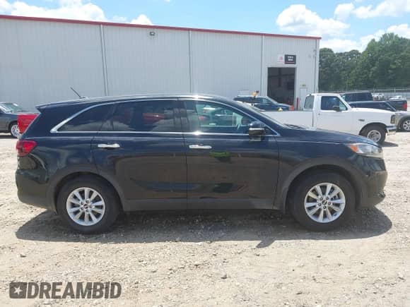 2019 Kia Sorento L с VIN 5XYPG4A32KG562991, выставлен на аукционе IAAI как лот 42846674 с пробегом 109 675 миль миль и . История ставок и продаж доступна на DreamBid. Изображение 13.