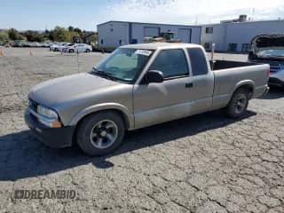 2002 Chevrolet S-10 LS с VIN 1GCCS19W028211241, выставлен на аукционе Copart как лот 71752645 с пробегом 332 267 миль миль и Чистый • Clean title. История ставок и продаж доступна на DreamBid. Изображение 1.