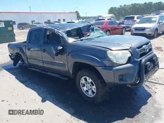 2013 Toyota Tacoma PreRunner z VIN 5TFJX4GN2DX018635, wystawiony jako IAAI lot #42547293 z przebiegiem 275 094 mil mil oraz . Historia ofert i sprzedaży dostępna na DreamBid. Obrazek 1.