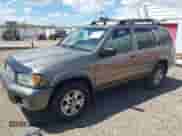 2001 Nissan Pathfinder SE z VIN JN8DR09YX1W578335, wystawiony jako IAAI lot #42171168 z przebiegiem 195 631 mil mil oraz . Historia ofert i sprzedaży dostępna na DreamBid. Obrazek 2.