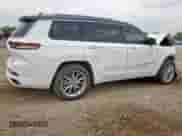 2023 Jeep Grand Cherokee Summit с VIN 1C4RJKEG3P8845670, выставлен на аукционе Copart как лот 58044385 с пробегом 27 789 миль миль и Списание • Salvage title. История ставок и продаж доступна на DreamBid. Изображение 3.