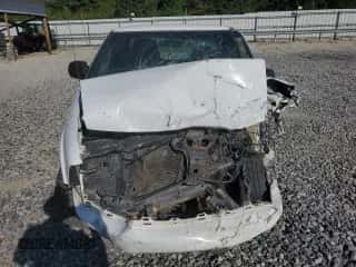 2003 Chevrolet S-10 LS с VIN 1GCCS19H438127572, выставлен на аукционе Copart как лот 81989645 с пробегом Не указан миль и Списание • Salvage title. История ставок и продаж доступна на DreamBid. Изображение 5.