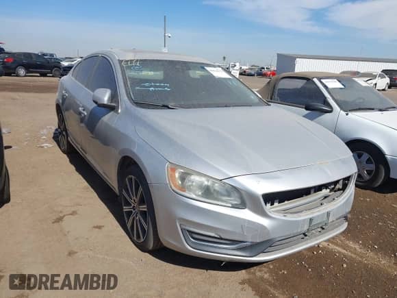 2014 Volvo S60 T5 с VIN YV1612FS2E1284271, выставлен на аукционе IAAI как лот 41634172 с пробегом 137 924 миль миль и . История ставок и продаж доступна на DreamBid. Изображение 1.