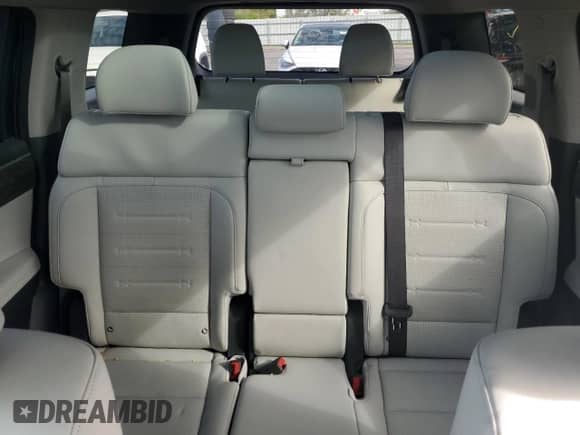 2025 Hyundai Santa Fe Limited с VIN 5NMP3DG12SH050753, выставлен на аукционе Copart как лот 84243765 с пробегом 5 679 миль миль и Чистый • Clean title. История ставок и продаж доступна на DreamBid. Изображение 10.
