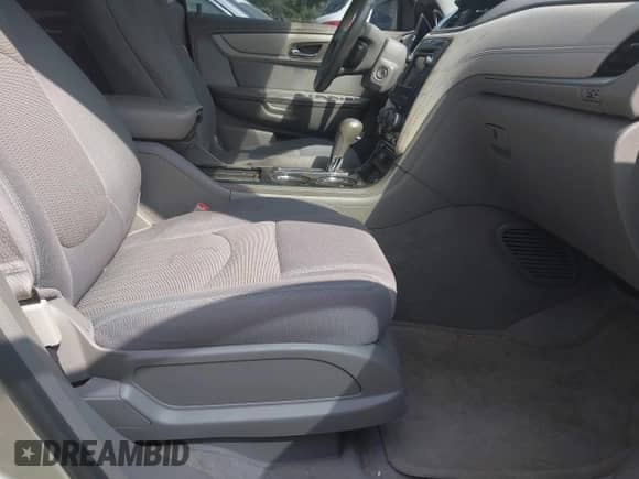 2015 Chevrolet Traverse LT с VIN 1GNKRGKD5FJ192730, выставлен на аукционе IAAI как лот 43156725 с пробегом Не указан миль и . История ставок и продаж доступна на DreamBid. Изображение 5.