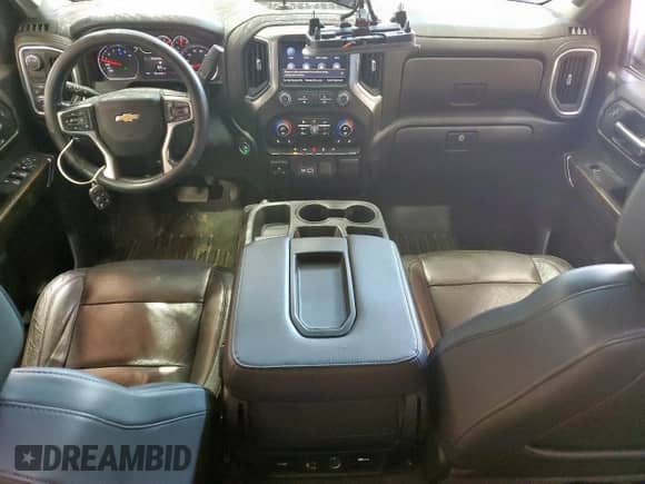 2020 Chevrolet Silverado 1500 LT z VIN 1GCPWCED8LZ251889, wystawiony jako Copart lot #81995735 z przebiegiem 163 258 mil mil oraz Szkoda całkowita • Salvage title. Historia ofert i sprzedaży dostępna na DreamBid. Obrazek 8.