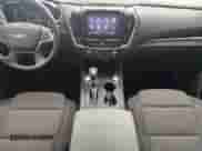 2021 Chevrolet Traverse LT Cloth с VIN 1GNERGKW7MJ168621, выставлен на аукционе Copart как лот 82171285 с пробегом 68 353 миль миль и На запчасти • Non repairable. История ставок и продаж доступна на DreamBid. Изображение 8.