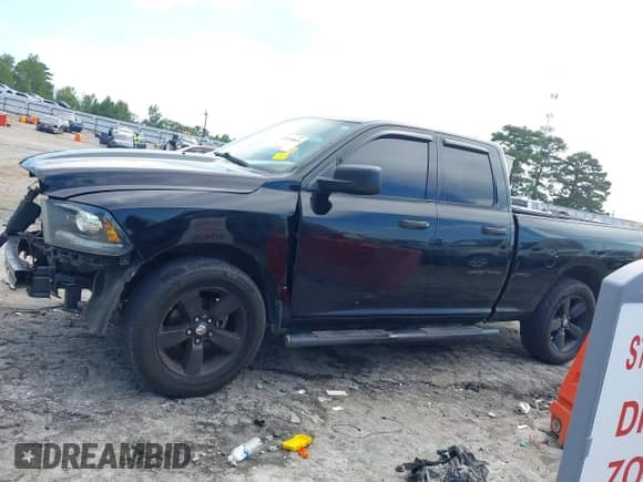 2014 Ram 1500 Express z VIN 1C6RR6FT8ES113103, wystawiony jako IAAI lot #43118869 z przebiegiem 170 043 mil mil oraz . Historia ofert i sprzedaży dostępna na DreamBid. Obrazek 14.