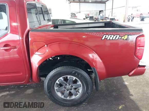 2016 Nissan Frontier S z VIN 1N6AD0EV3GN741881, wystawiony jako IAAI lot #42197636 z przebiegiem 101 565 mil mil oraz . Historia ofert i sprzedaży dostępna na DreamBid. Obrazek 19.