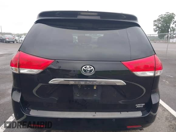 2012 Toyota Sienna XLE with VIN 5TDDK3DC9CS047370, listed as a IAAI auction lot 42515932 with 132,207 mi miles and . Bid and sale history available at DreamBid. Image 16.