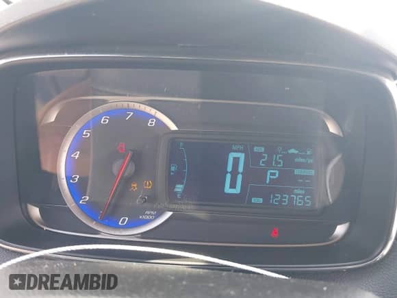 2015 Chevrolet Trax LT z VIN 3GNCJLSB6FL252493, wystawiony jako IAAI lot #42822643 z przebiegiem 123 765 mil mil oraz . Historia ofert i sprzedaży dostępna na DreamBid. Obrazek 7.