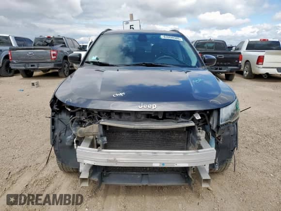 2017 Jeep Compass Sport with VIN 3C4NJCABXHT643443, listed as a Copart auction lot 83998585 with 93,790 mi miles and Clean title. Bid and sale history available at DreamBid. Image 5.