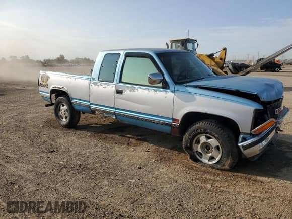 1993 GMC Sierra 1500 SLT с VIN 2GTEK19Z6P1507913, выставлен на аукционе Copart как лот 71995315 с пробегом 260 353 миль миль и Списание • Salvage title. История ставок и продаж доступна на DreamBid. Изображение 4.