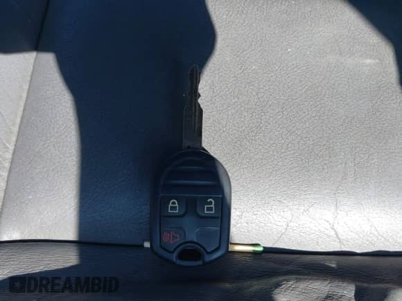 2014 Ford F-150 FX4 z VIN 1FTFW1EF1EKF52825, wystawiony jako IAAI lot #40255220 z przebiegiem 199 855 mil mil oraz . Historia ofert i sprzedaży dostępna na DreamBid. Obrazek 11.