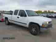2000 Chevrolet Silverado 1500 LS with VIN 1GCEK19TXYE137190, listed as a IAAI auction lot 43344334 with 248,137 mi miles and . Bid and sale history available at DreamBid. Image 1.