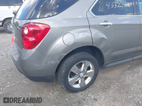 2012 Chevrolet Equinox 2LT z VIN 2GNALPEK1C6365711, wystawiony jako IAAI lot #43321418 z przebiegiem 156 222 mil mil oraz . Historia ofert i sprzedaży dostępna na DreamBid. Obrazek 20.