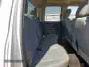 2018 Ram 1500 Tradesman z VIN 1C6RR6FG0JS315463, wystawiony jako Copart lot #84567355 z przebiegiem 113 743 mil mil oraz Szkoda całkowita • Salvage title. Historia ofert i sprzedaży dostępna na DreamBid. Obrazek 10.