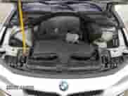 2016 BMW 3 Series 320i z VIN WBA8A9C50GK619026, wystawiony jako Copart lot #80524425 z przebiegiem 108 502 mil mil oraz Czysty tytuł • Clean title. Historia ofert i sprzedaży dostępna na DreamBid. Obrazek 11.