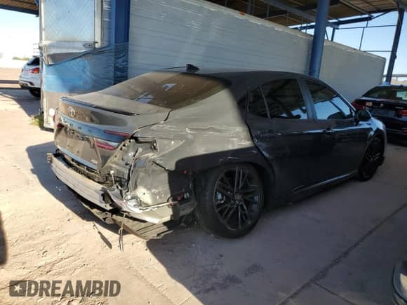 2025 Toyota Camry SE with VIN 4T1DAACK0SU025568, listed as a Copart auction lot 80413005 with 25,637 mi miles and Salvage title. Bid and sale history available at DreamBid. Image 3.