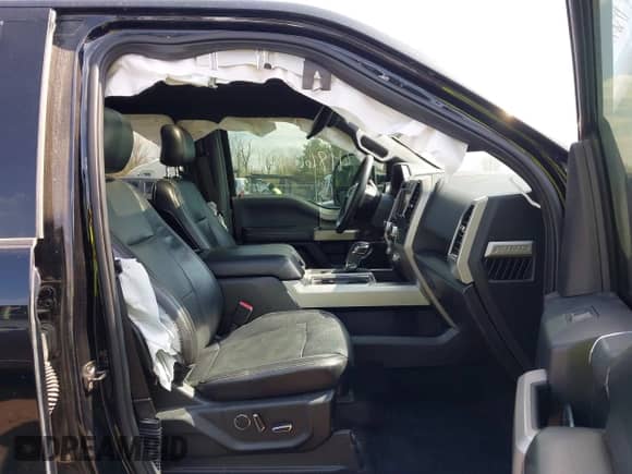 2017 Ford F-150 XL z VIN 1FTFW1EG6HFC01141, wystawiony jako IAAI lot #41860404 z przebiegiem 109 399 mil mil oraz . Historia ofert i sprzedaży dostępna na DreamBid. Obrazek 5.