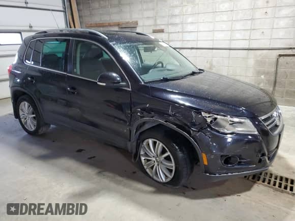 2011 Volkswagen Tiguan S с VIN WVGBV7AX9BW552610, выставлен на аукционе Copart как лот 81471285 с пробегом 65 049 миль миль и Списание • Salvage title. История ставок и продаж доступна на DreamBid. Изображение 4.