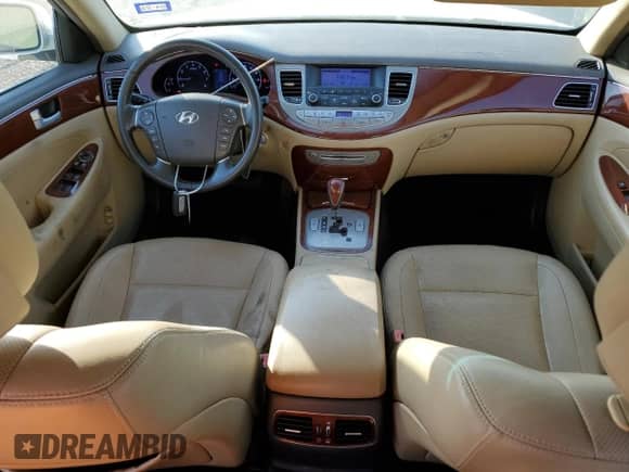 2013 Hyundai Genesis 3.8L с VIN KMHGC4DD8DU246248, выставлен на аукционе Copart как лот 75182804 с пробегом 119 343 миль миль и Списание • Salvage title. История ставок и продаж доступна на DreamBid. Изображение 8.