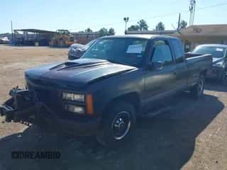 1997 Chevrolet Silverado 2500 z VIN 1GCGC29R5VE130756, wystawiony jako IAAI lot #43290604 z przebiegiem 178 722 mil mil oraz . Historia ofert i sprzedaży dostępna na DreamBid. Obrazek 6.