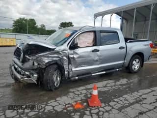 2010 Toyota Tundra с VIN 5TFDW5F12AX145871, выставлен на аукционе Copart как лот 61418595 с пробегом 189 187 миль миль и На запчасти • Non repairable. История ставок и продаж доступна на DreamBid. Изображение 1.