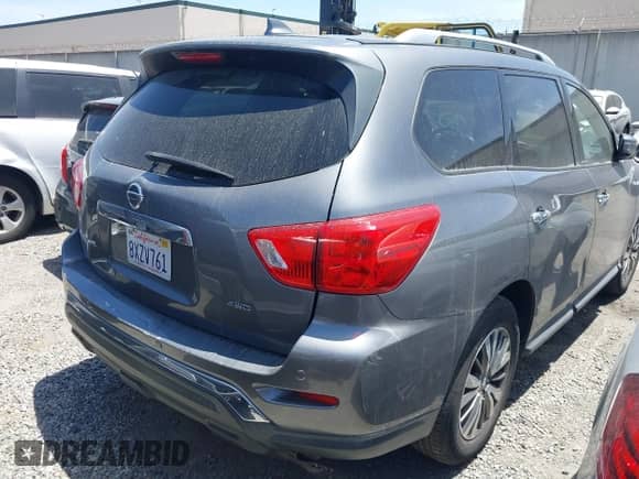 2019 Nissan Pathfinder SL with VIN 5N1DR2MM1KC625259, listed as a IAAI auction lot 42161242 with 111,096 mi miles and . Bid and sale history available at DreamBid. Image 4.