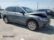 2018 Volkswagen Tiguan S с VIN 3VV1B7AXXJM111786, выставлен на аукционе Copart как лот 68957665 с пробегом 129 625 миль миль и Списание • Salvage title. История ставок и продаж доступна на DreamBid. Изображение 4.