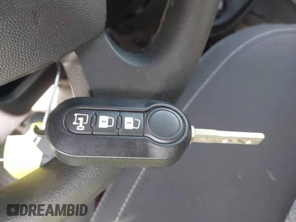 2020 Ram ProMaster z VIN 3C6URVUG1LE113972, wystawiony jako IAAI lot #42729990 z przebiegiem 45 177 mil mil oraz . Historia ofert i sprzedaży dostępna na DreamBid. Obrazek 11.