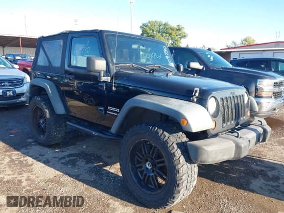 2011 Jeep Wrangler Sport с VIN 1J4AA2D17BL609730, выставлен на аукционе IAAI как лот 43385977 с пробегом 110 288 миль миль и . История ставок и продаж доступна на DreamBid. Изображение 1.