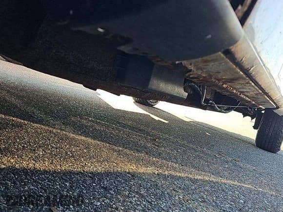 2005 Ford F-150 XL z VIN 1FTRF12WX5KE14539, wystawiony jako IAAI lot #43600244 z przebiegiem 180 608 mil mil oraz . Historia ofert i sprzedaży dostępna na DreamBid. Obrazek 8.