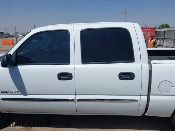 2006 GMC Sierra 1500 SLE2 with VIN 2GTEC13Z561301714, listed as a IAAI auction lot 42332167 with 163,043 mi miles and . Bid and sale history available at DreamBid. Image 14.