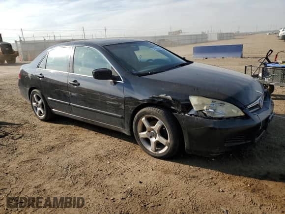 2006 Honda Accord EX-L z VIN 1HGCM66556A023057, wystawiony jako Copart lot #57908505 z przebiegiem 320 882 mil mil oraz Szkoda całkowita • Salvage title. Historia ofert i sprzedaży dostępna na DreamBid. Obrazek 4.