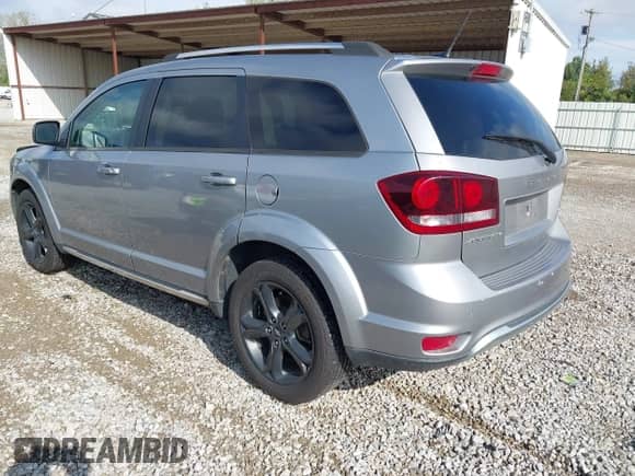 2018 Dodge Journey Crossroad with VIN 3C4PDCGB2JT257385, listed as a IAAI auction lot 43310096 with 143,539 mi miles and . Bid and sale history available at DreamBid. Image 3.