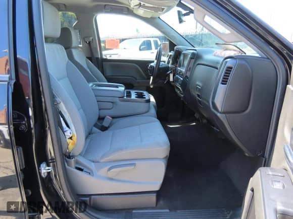 2017 GMC Sierra 1500 z VIN 1GTR1LEC9HZ311703, wystawiony jako Copart lot #58669115 z przebiegiem 48 752 mil mil oraz Szkoda całkowita • Salvage title. Historia ofert i sprzedaży dostępna na DreamBid. Obrazek 5.