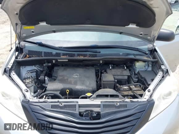 2014 Toyota Sienna L with VIN 5TDZK3DC5ES524062, listed as a IAAI auction lot 42601245 with 130,892 mi miles and . Bid and sale history available at DreamBid. Image 10.