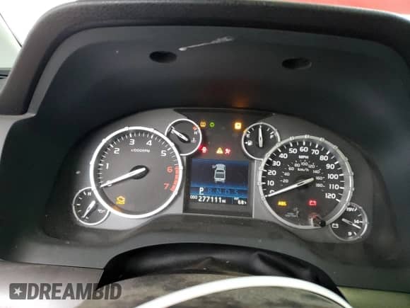 2017 Toyota Tundra SR with VIN 5TFUW5F16HX635935, listed as a Copart auction lot 82652525 with 277,111 mi miles and Salvage title. Bid and sale history available at DreamBid. Image 9.